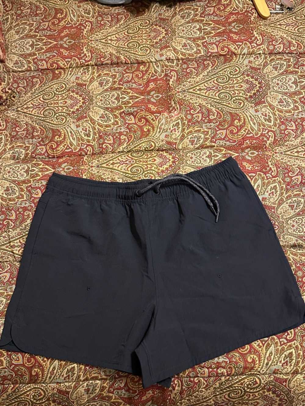 allbirds Black women’s Athletic Shorts with Elastic Waistband